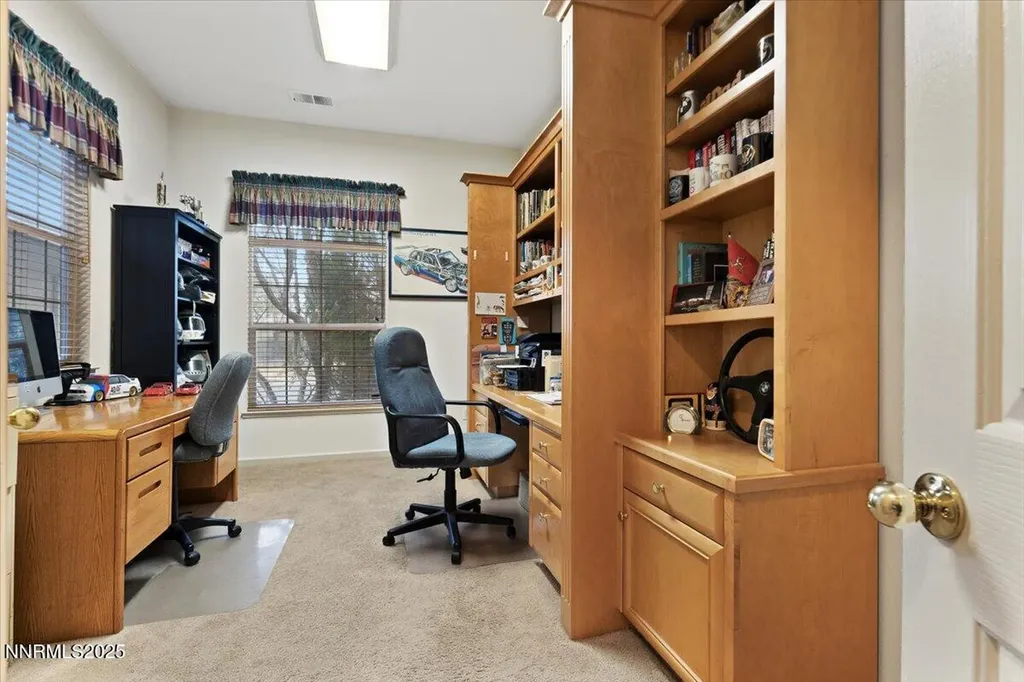 1556 Diamond Country Reno NV 89521