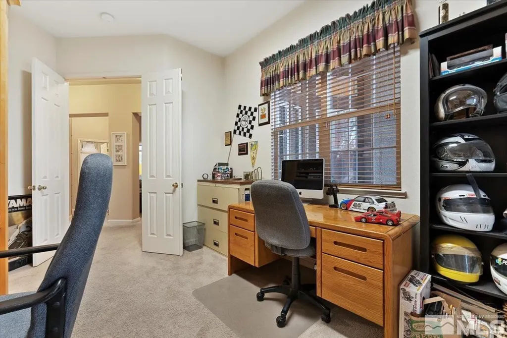 1556 Diamond Country Reno NV 89521