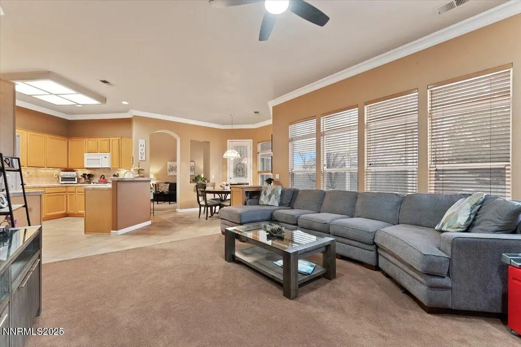 1556 Diamond Country Reno NV 89521