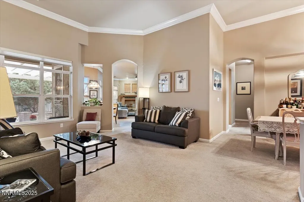 1556 Diamond Country Reno NV 89521