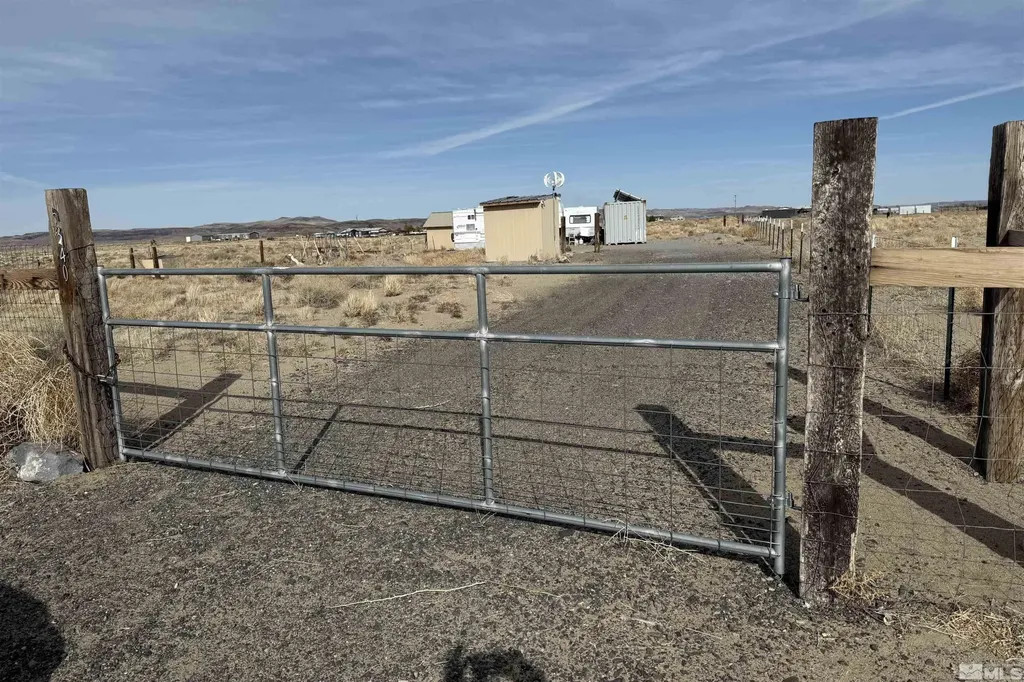 5340 Kafal Silver Springs NV 89429