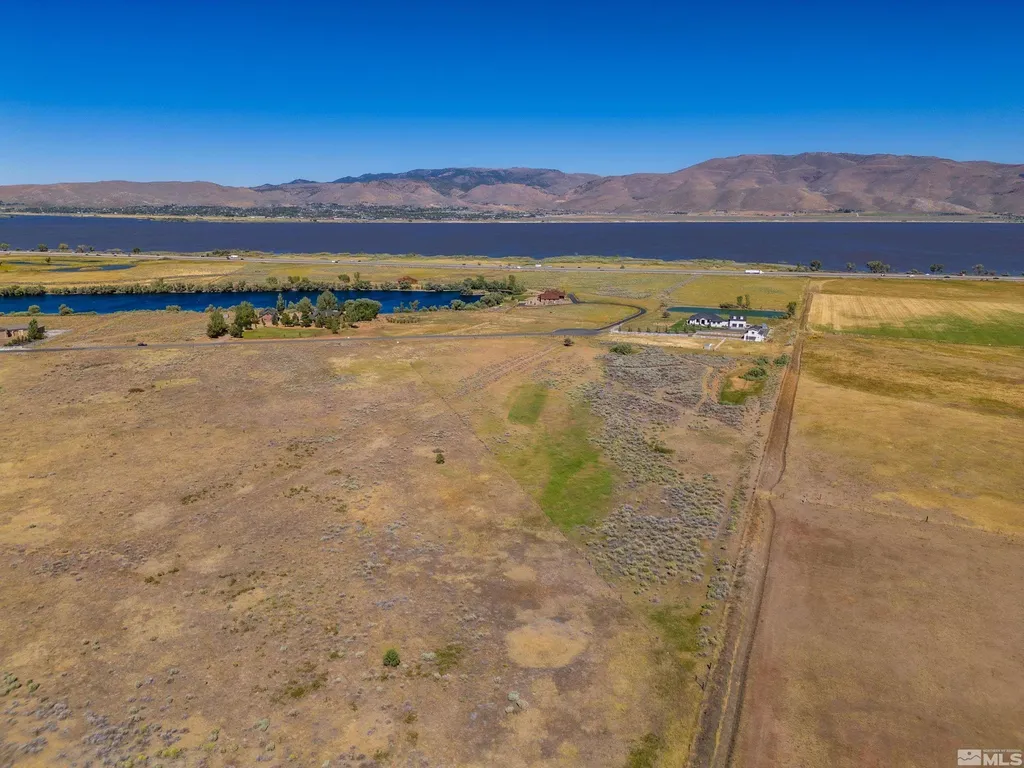 18525 Lake Vista Washoe Valley NV 89704