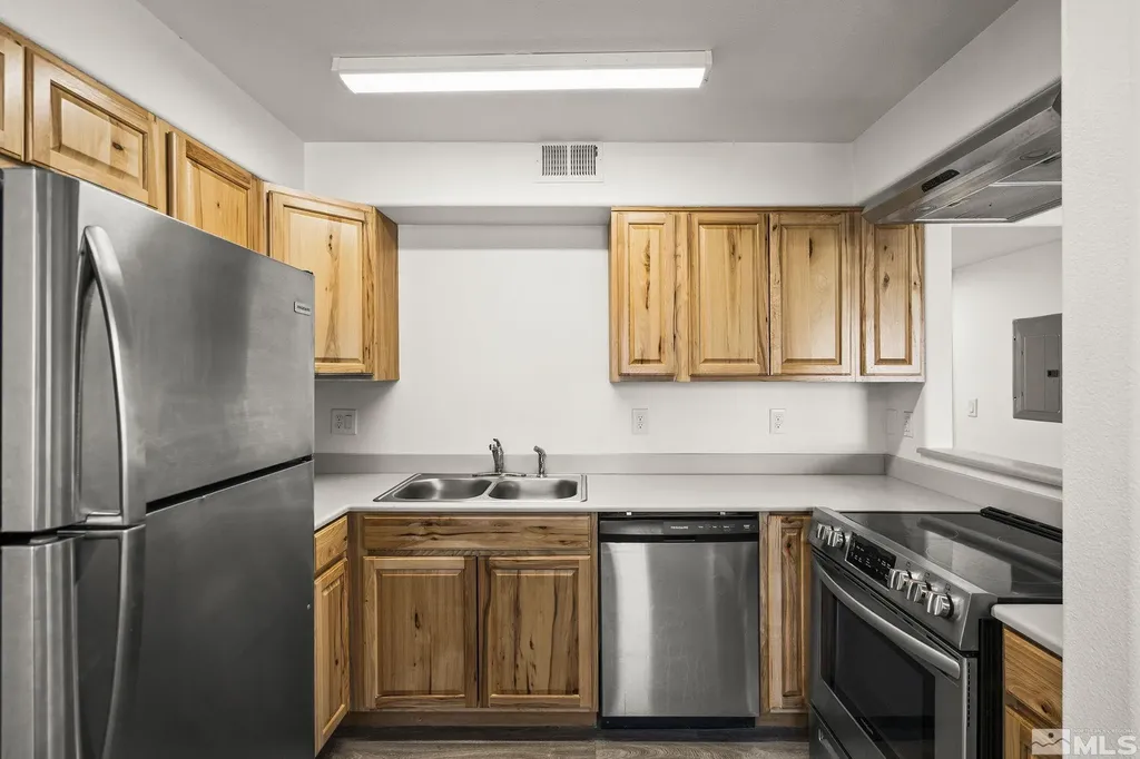 15 Gentry Reno NV 89502