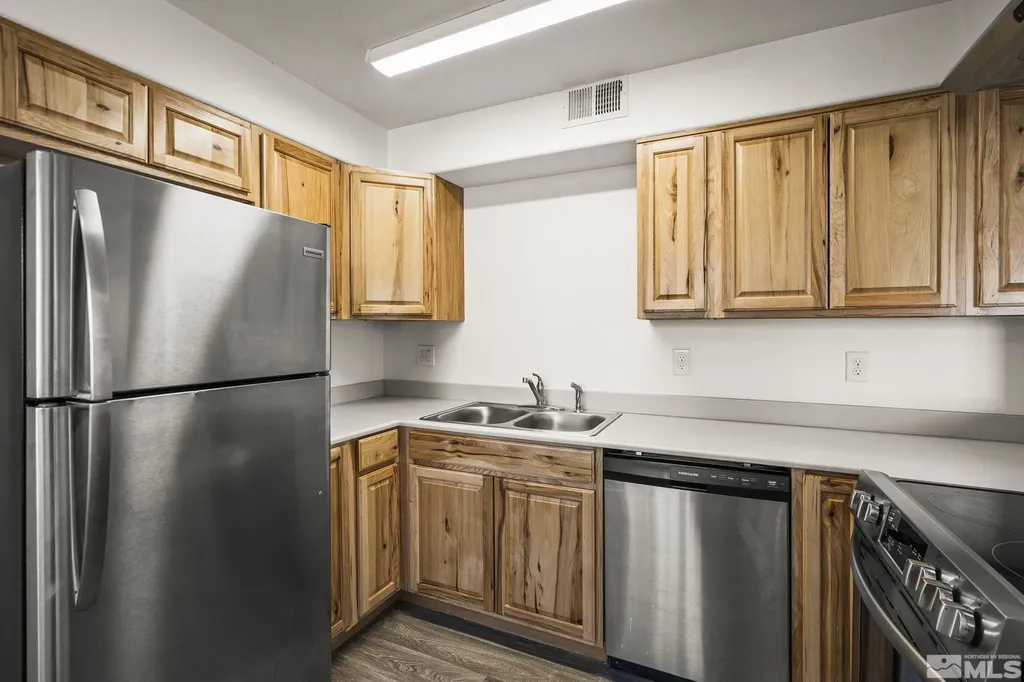 15 Gentry Reno NV 89502
