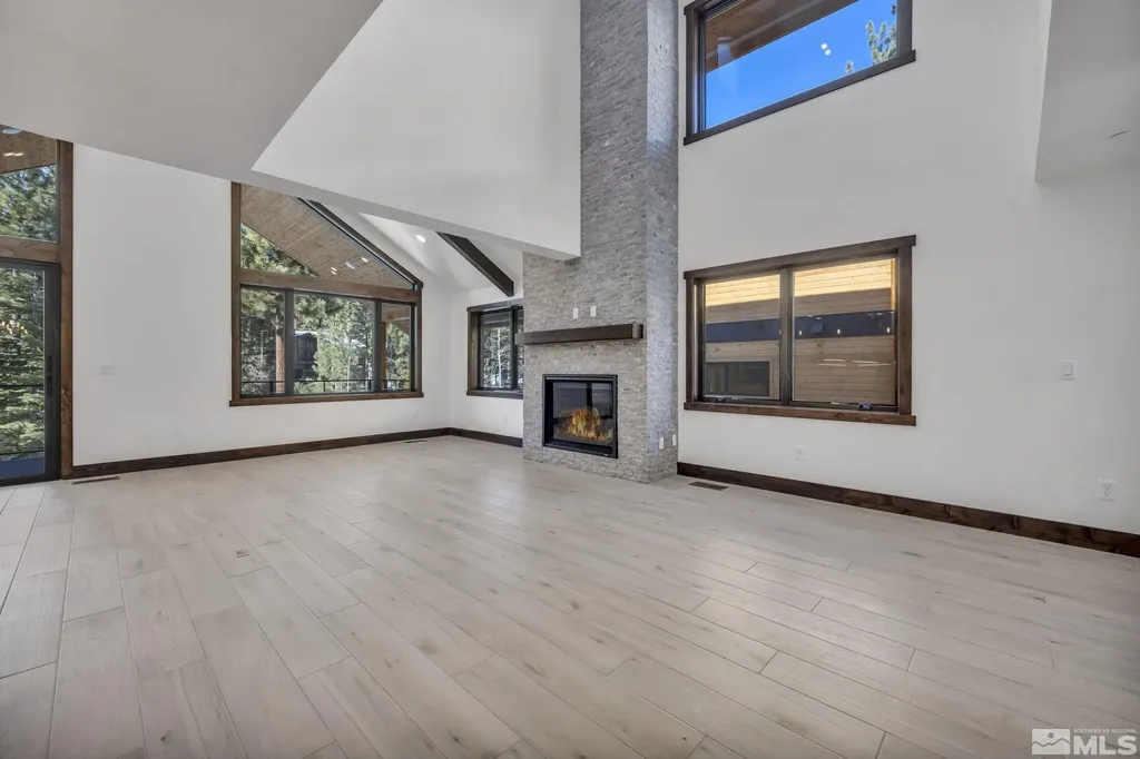 152 Sierra Colina Stateline NV 89449
