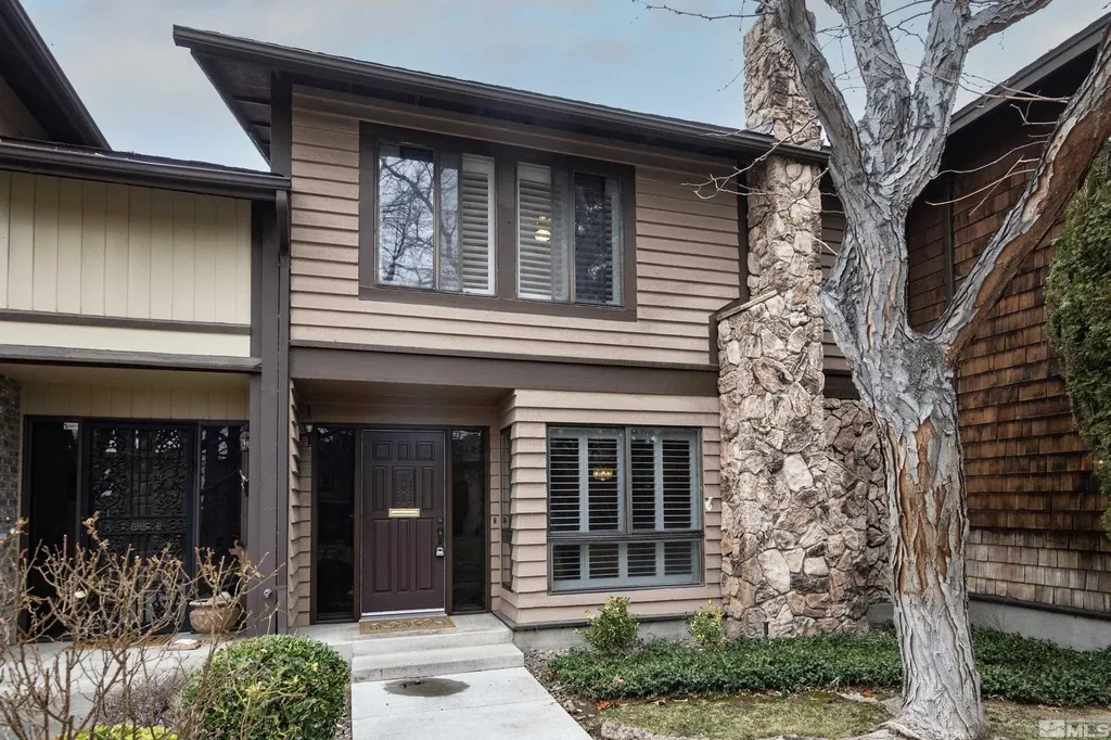 1465 Foster Reno NV 89509