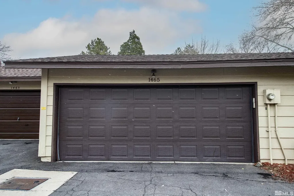 1465 Foster Reno NV 89509