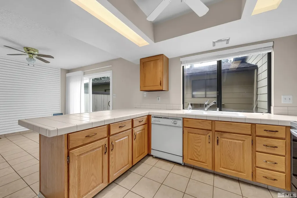 1465 Foster Reno NV 89509
