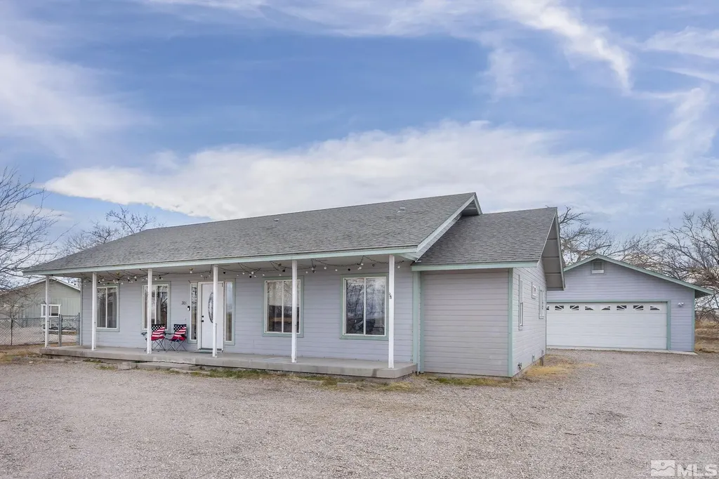 2106 Gummow Fallon NV 89406