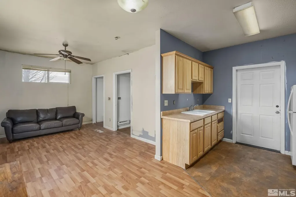 2106 Gummow Fallon NV 89406