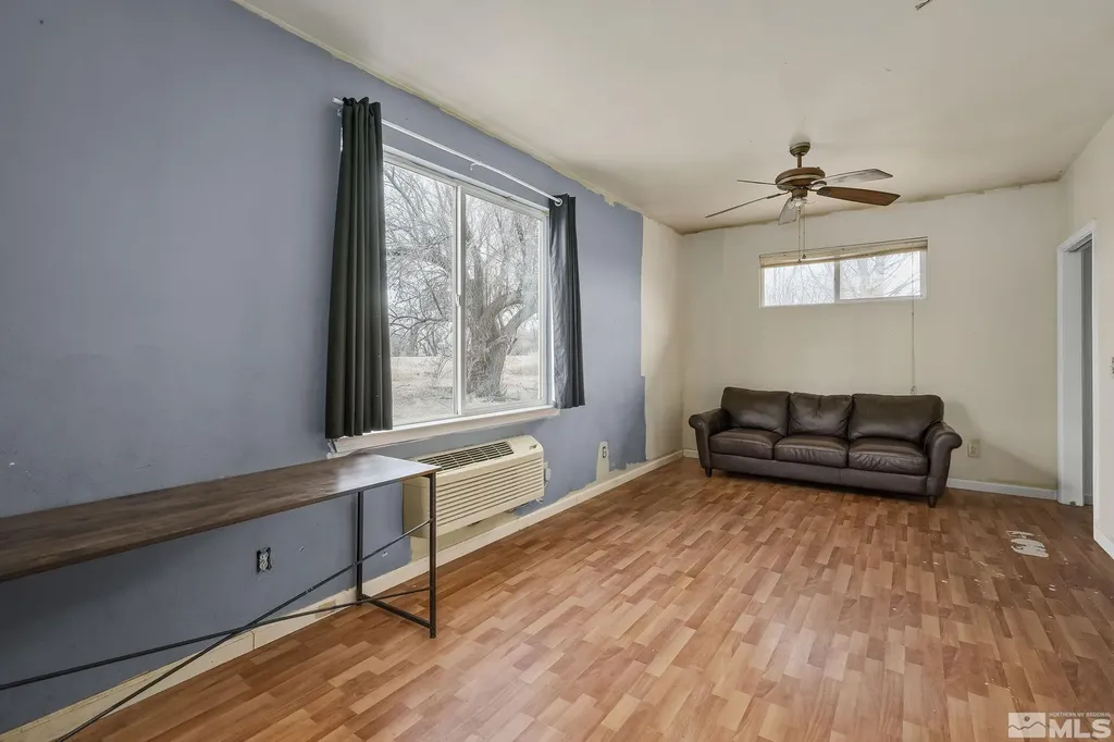 2106 Gummow Fallon NV 89406