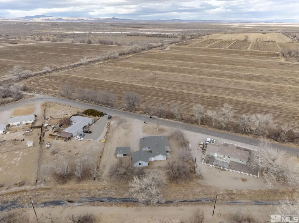 2106 Gummow Fallon NV 89406