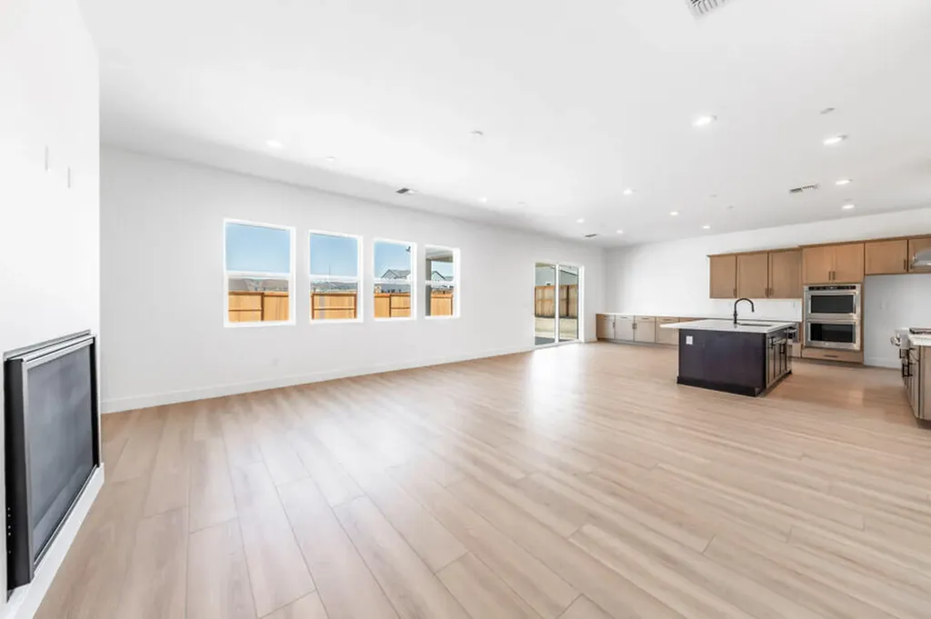 401 Pah Rah Ridge Sparks NV 89441