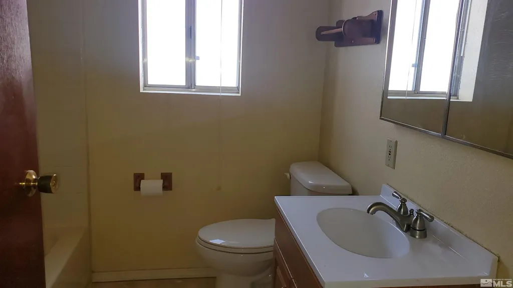 223 I Hawthorne NV 89415