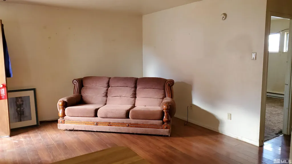 422 C Hawthorne NV 89415