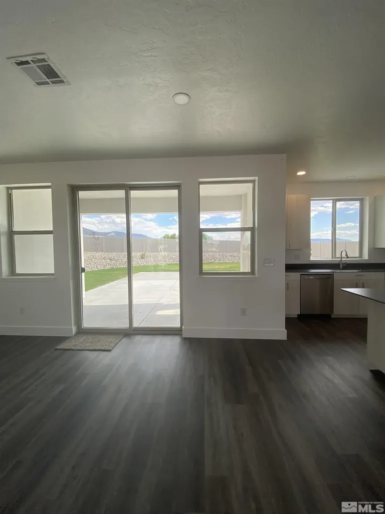 5950 Packsaddle Winnemucca NV 89445