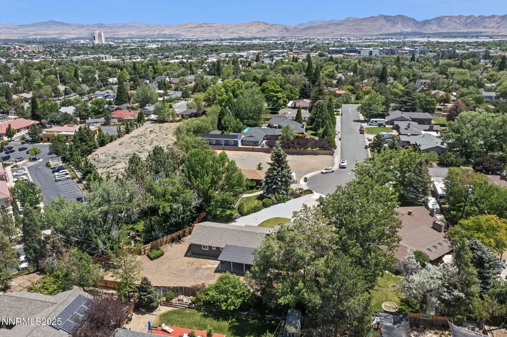 395 Chevy Chase Reno NV 89509
