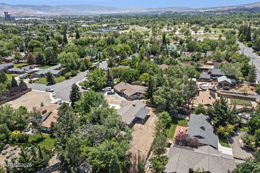 395 Chevy Chase Reno NV 89509