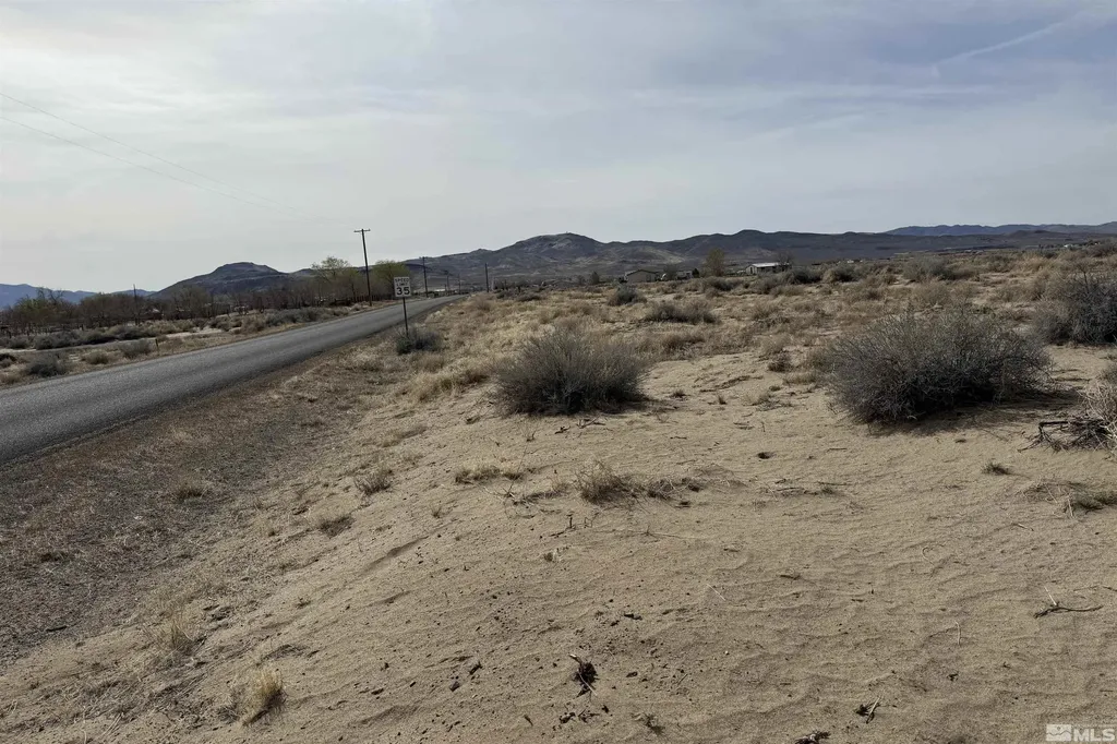 2910 9th Silver Springs NV 89429
