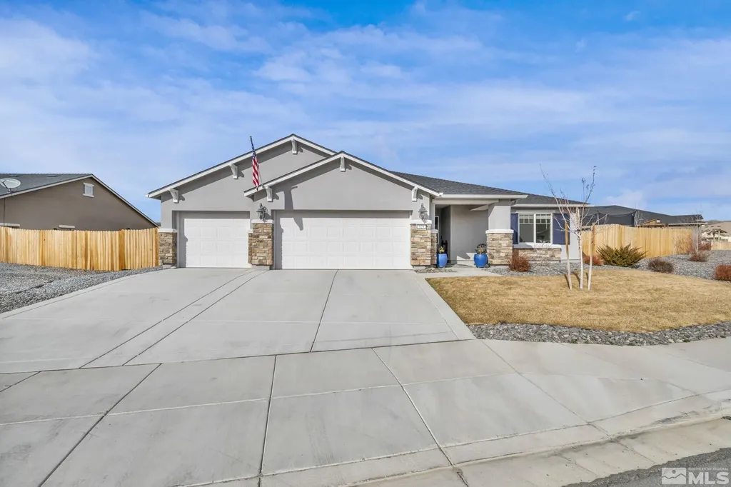 929 Garden Pond Sparks NV 89441