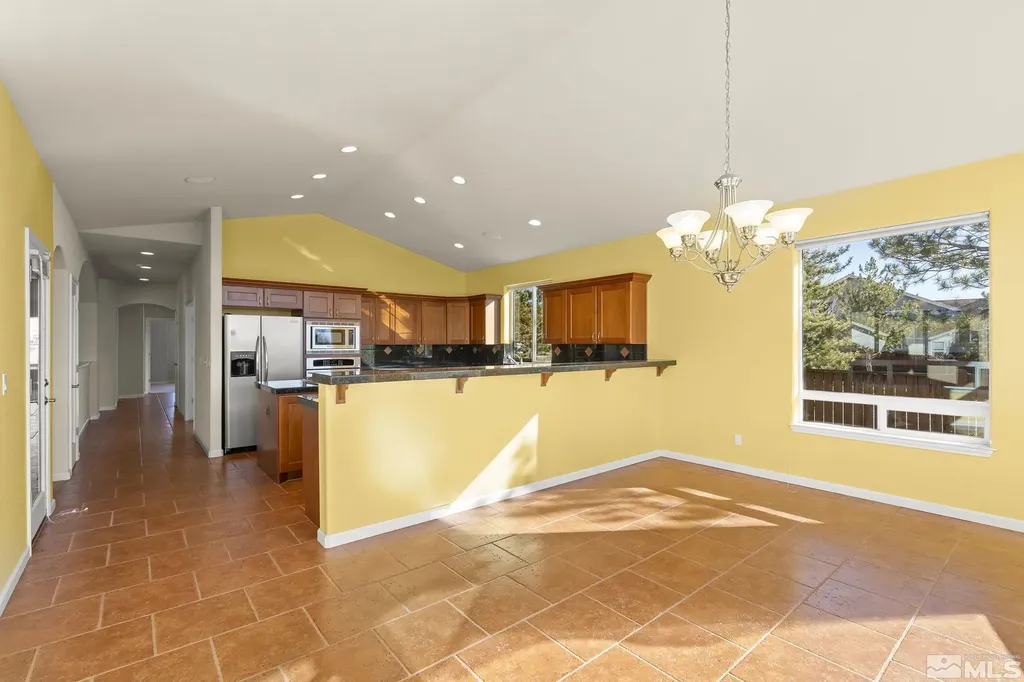 2937 La Cresta Minden NV 89423