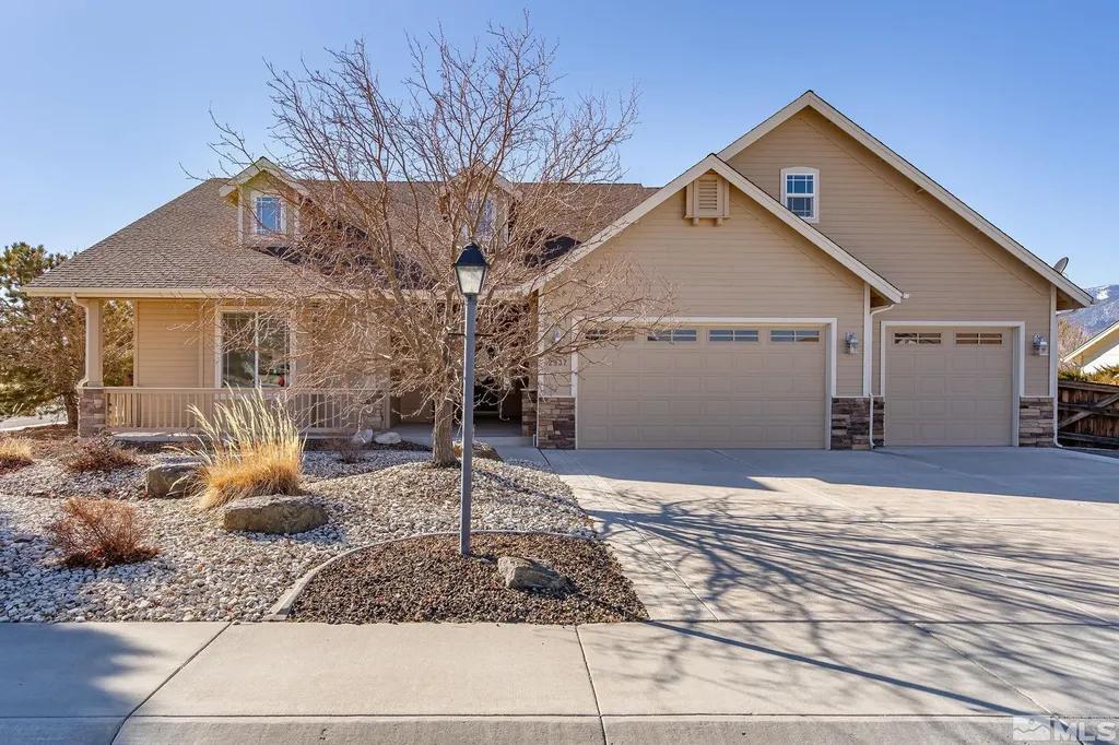 2937 La Cresta Minden NV 89423