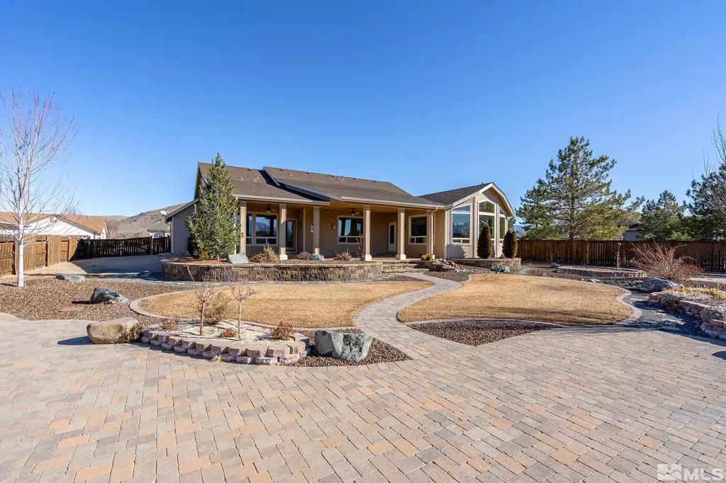 2937 La Cresta Minden NV 89423