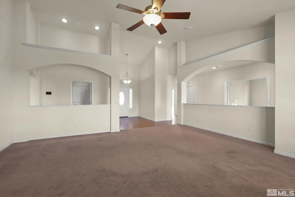 2937 La Cresta Minden NV 89423