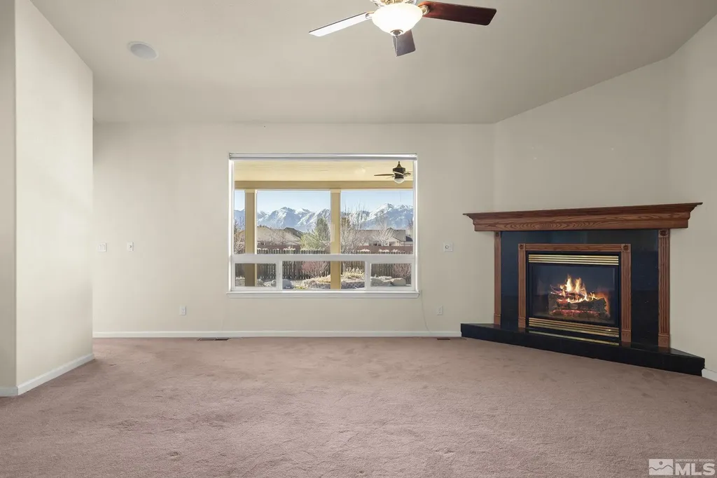 2937 La Cresta Minden NV 89423