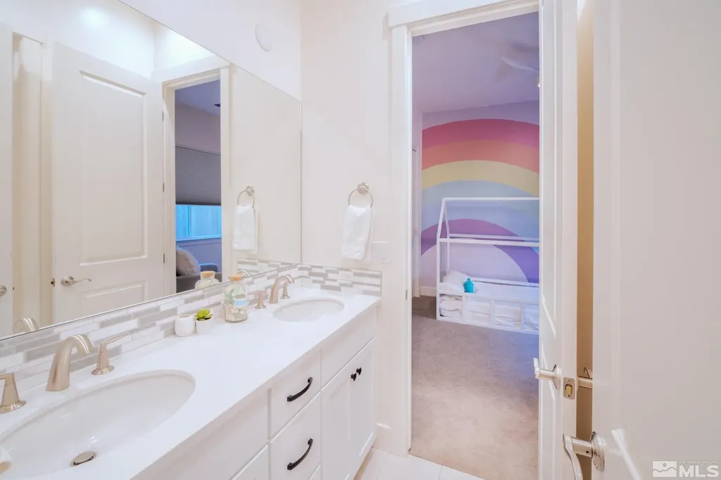 2481 Stonetrack Reno NV 89521