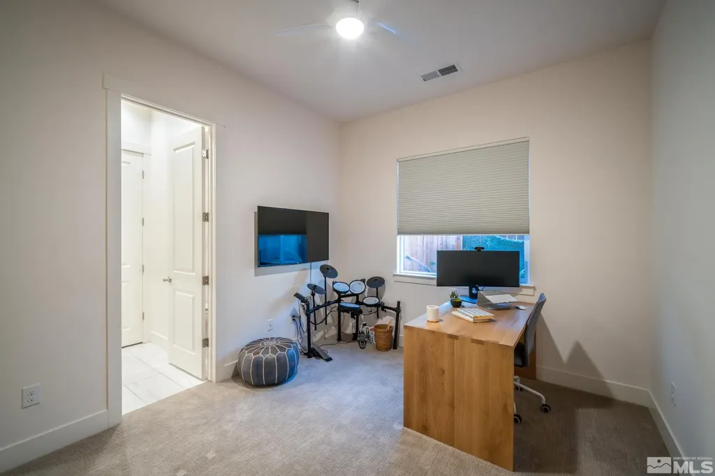 2481 Stonetrack Reno NV 89521