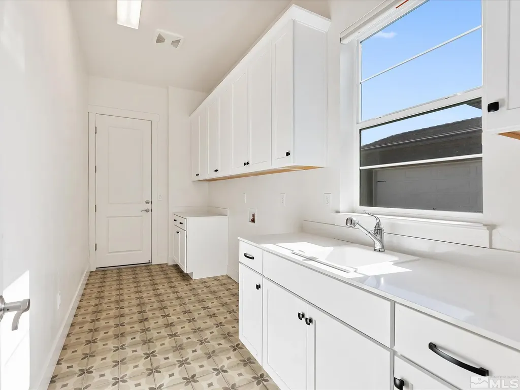 2481 Stonetrack Reno NV 89521