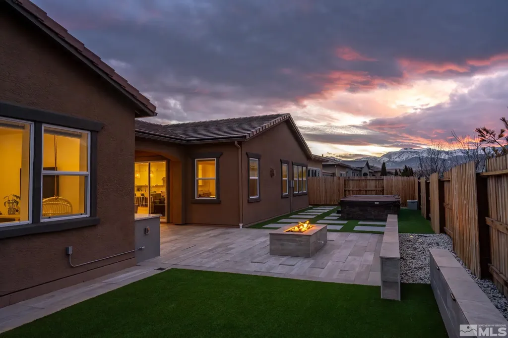 2481 Stonetrack Reno NV 89521