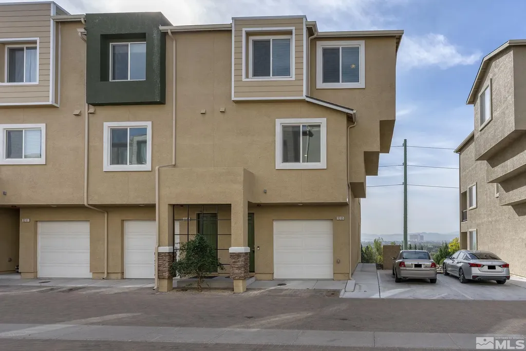 3205 Sterling Ridge Sparks NV 89431