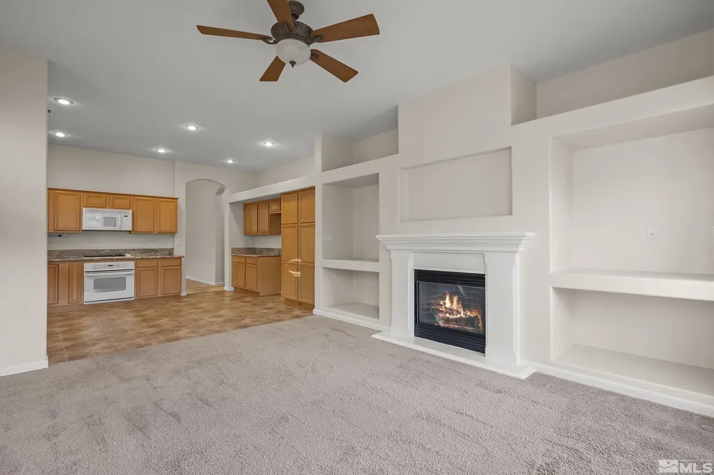3492 Long Minden NV 89423