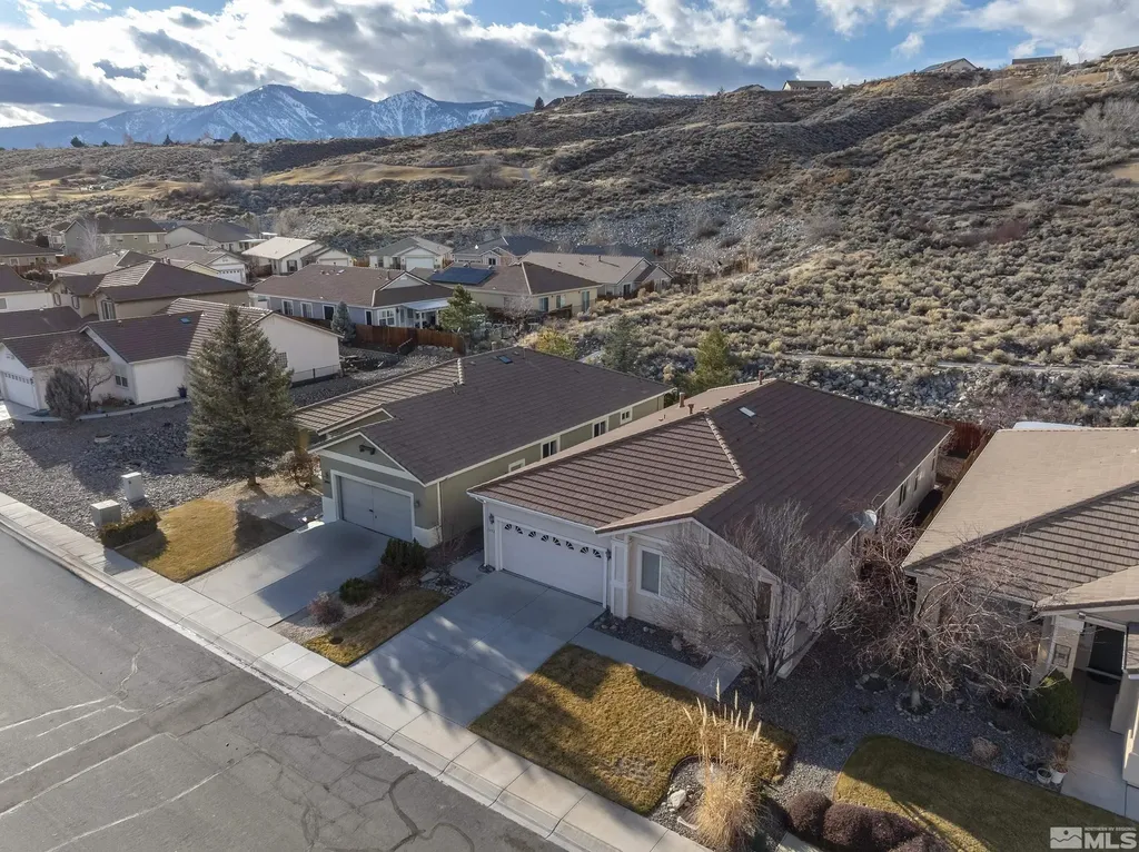 3492 Long Minden NV 89423