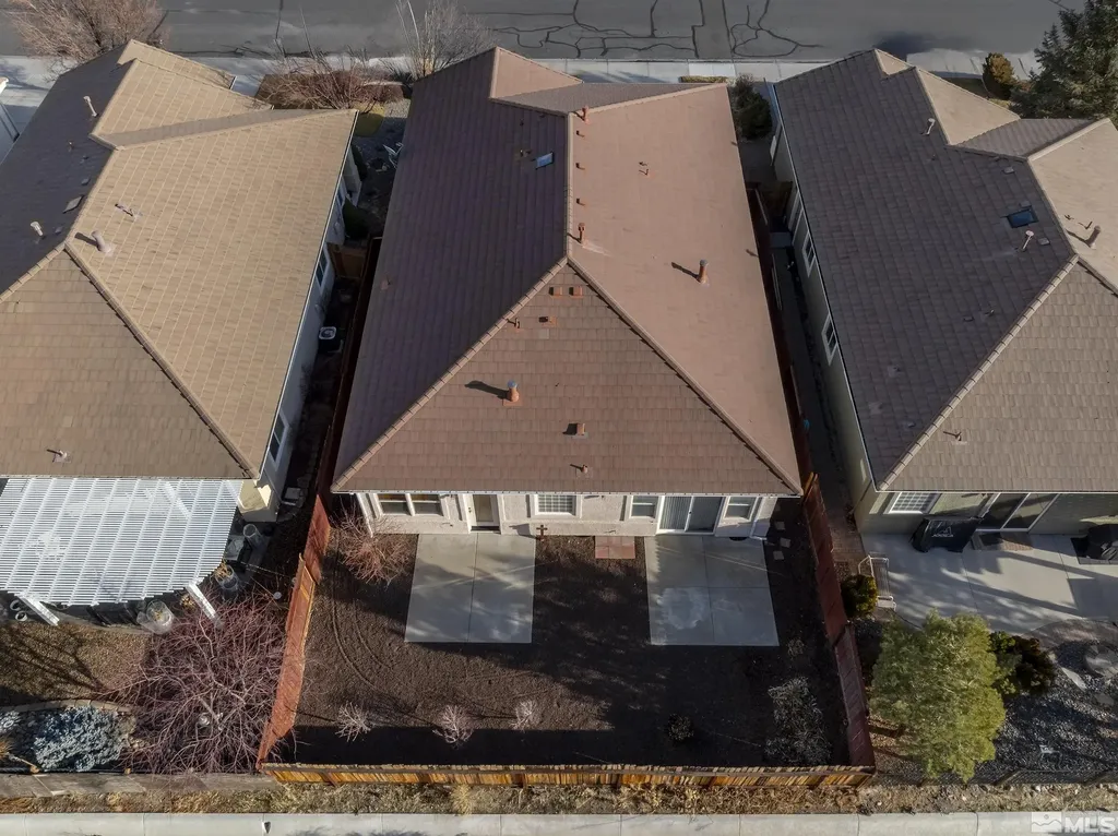 3492 Long Minden NV 89423