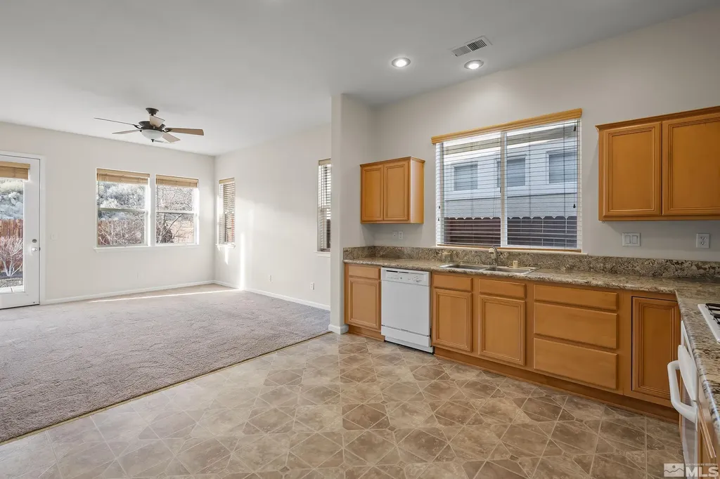 3492 Long Minden NV 89423