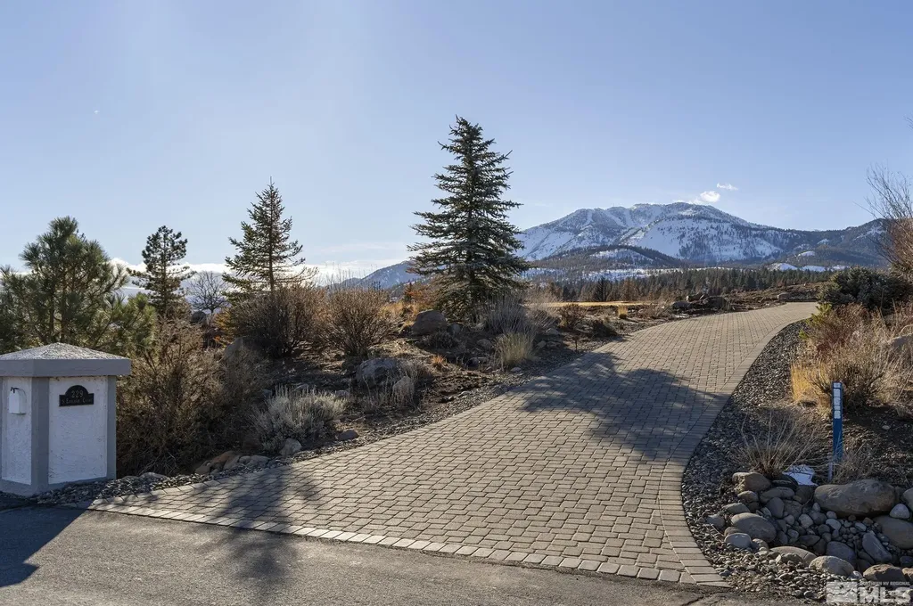 229 Earlham Reno NV 89511