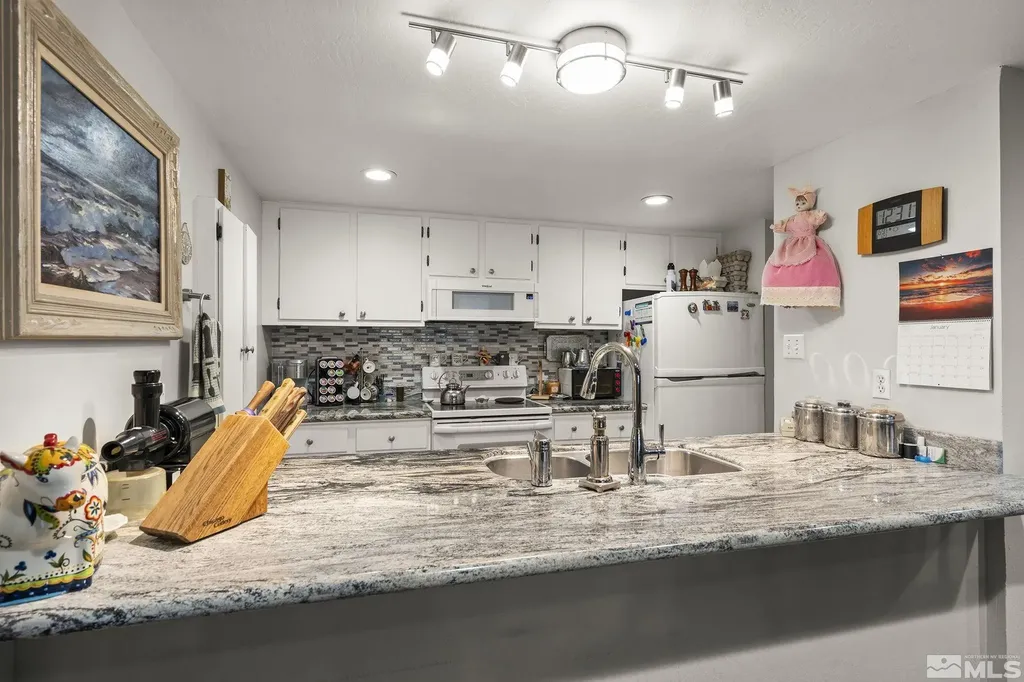 321 Ski Incline Village NV 89451