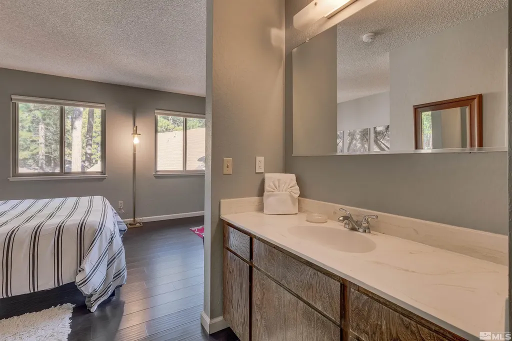 100 Lake Stateline NV 89449
