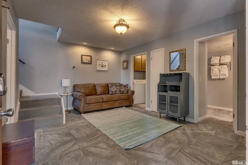 100 Lake Stateline NV 89449