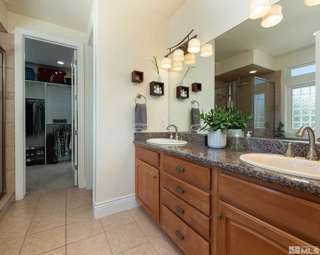391 Angelina Wellington NV 89444