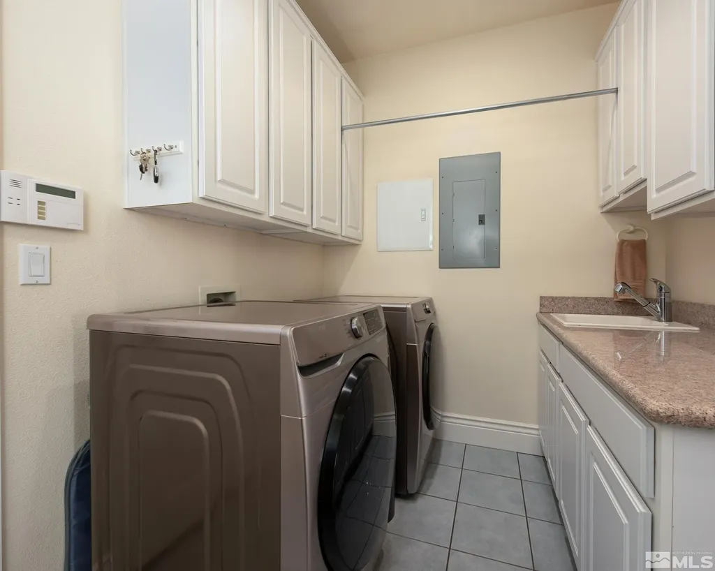 391 Angelina Wellington NV 89444