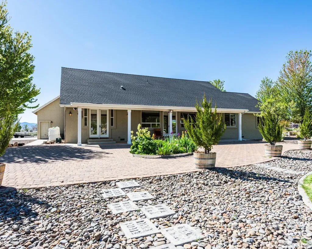 391 Angelina Wellington NV 89444