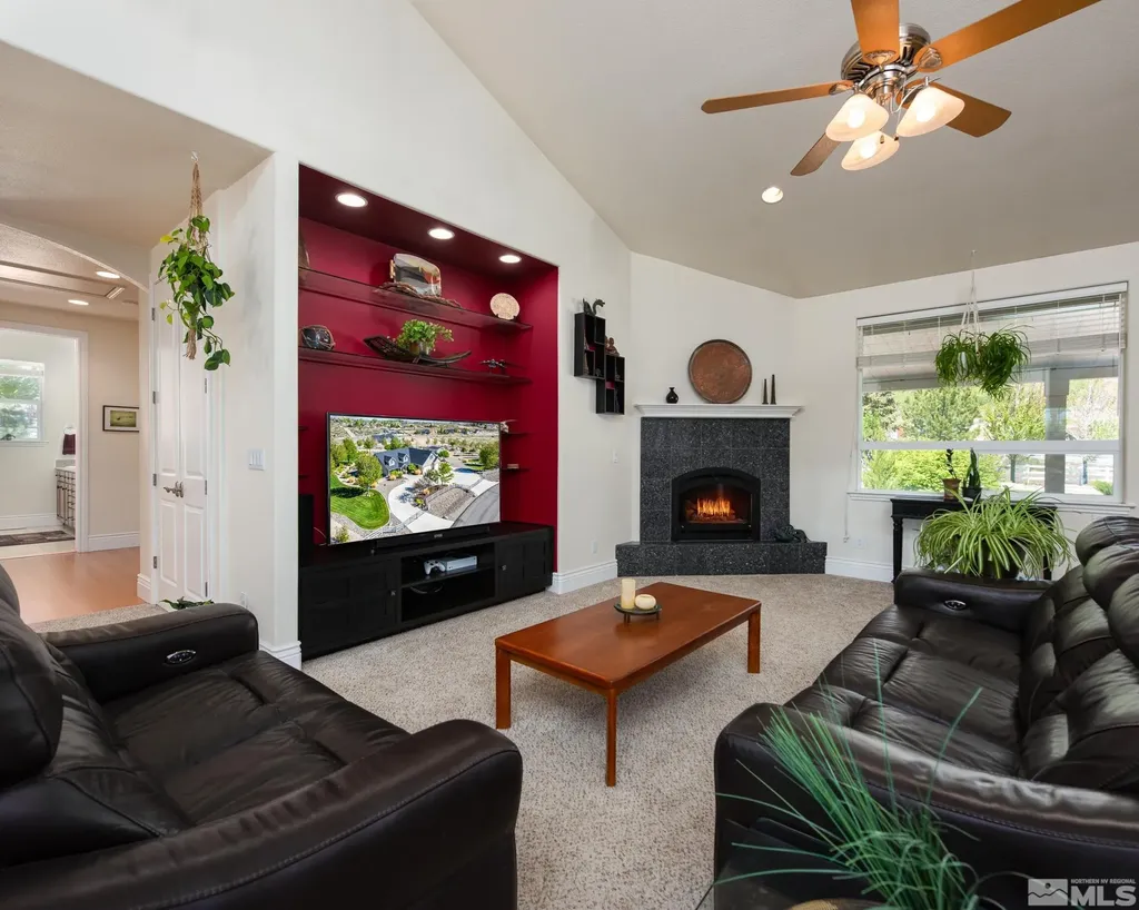 391 Angelina Wellington NV 89444