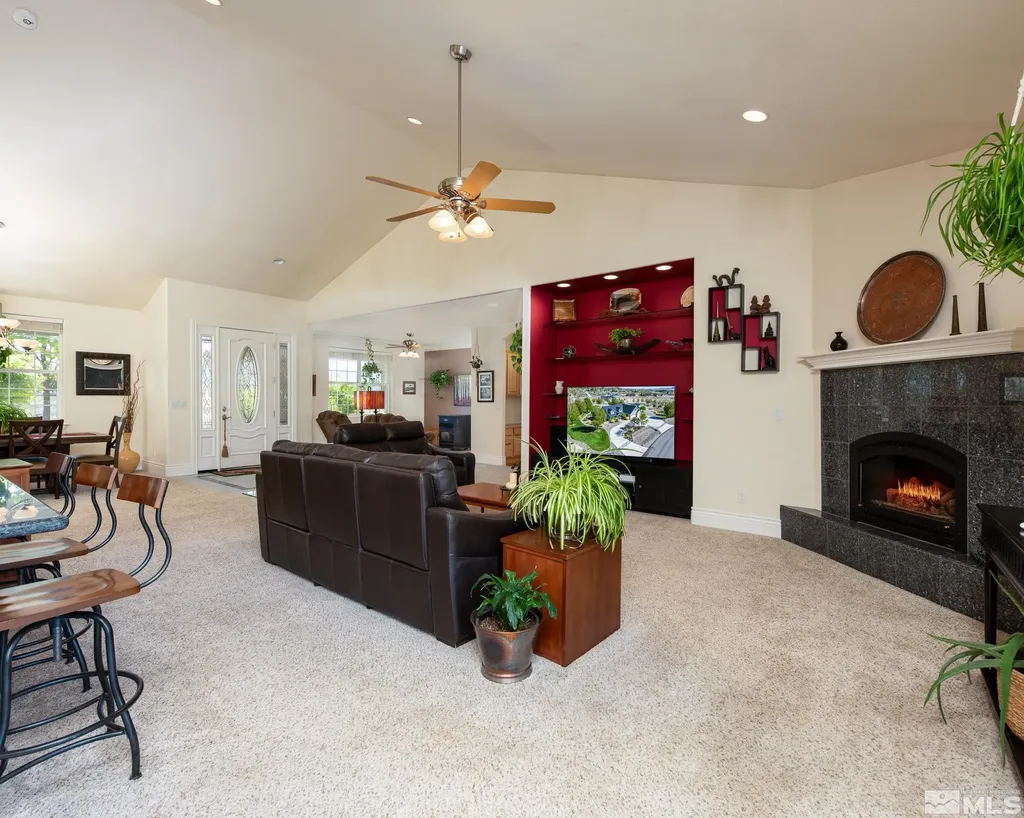391 Angelina Wellington NV 89444