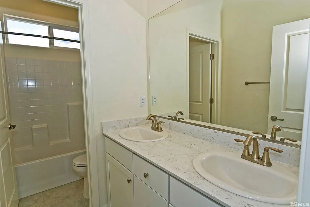 2091 Forest Grove Sparks NV 89436