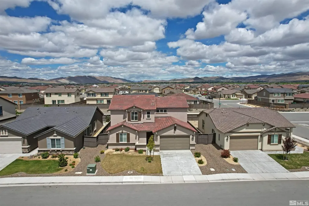 2091 Forest Grove Sparks NV 89436
