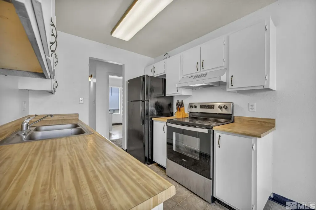 3939 Clear Acre Reno NV 89512